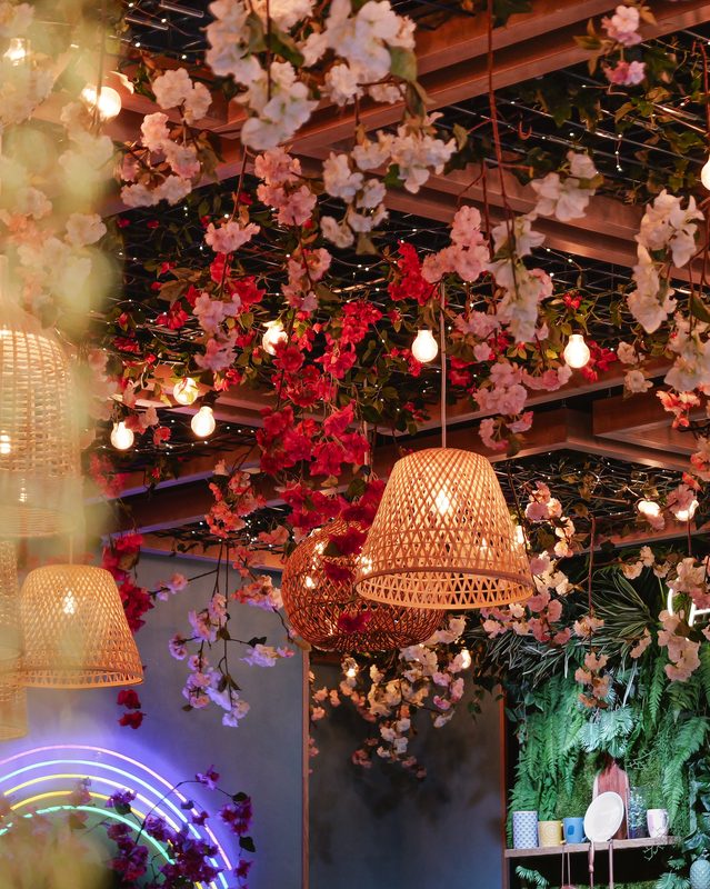 Décoration florale du restaurant Crêpe Touch