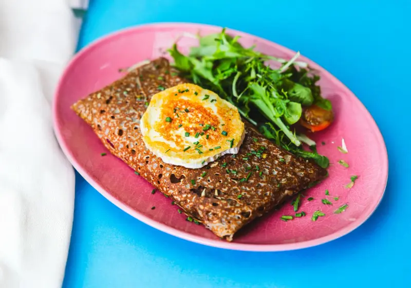 Crêpe sarrasin au chèvre et légumes du soleil