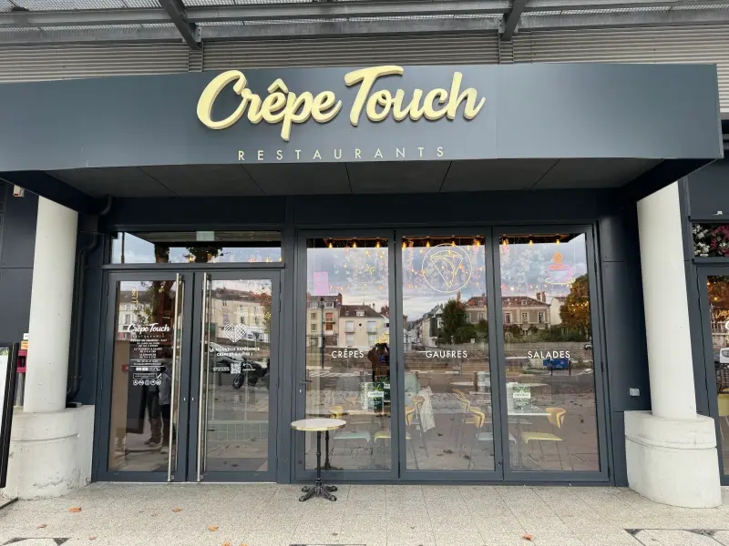Façade du restaurant Crêpe Touch Chambly au Centre Commercial Chamblyrama